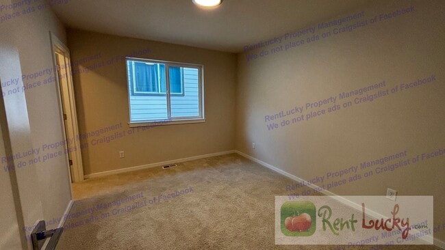 Building Photo - STUNNING 4-Bedroom Lake Tapps Home w/2-Car Garage and A/C!!