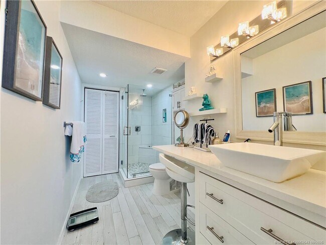 Building Photo - 9400 S Ocean Dr