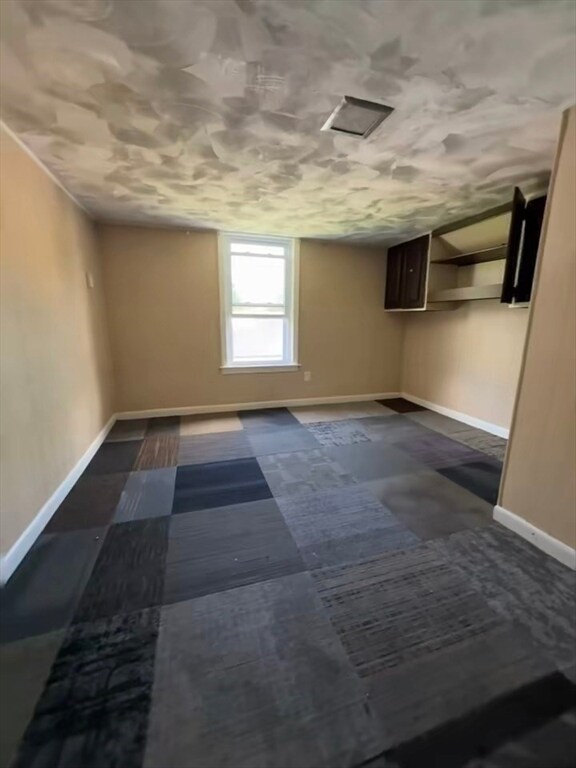 Building Photo - 29 Devlin St