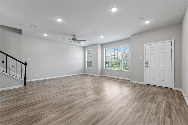 Building Photo - 3521 Brentwood Dr