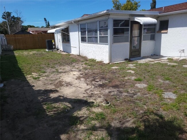 Building Photo - 6410 Tralee Ave