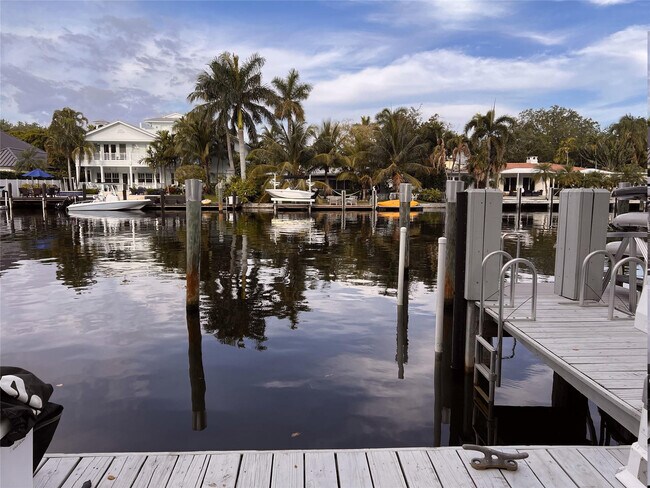 Building Photo - 301 Hendricks Isle