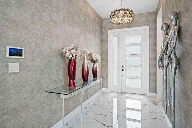 Building Photo - 8599 Tower Bridge Ct