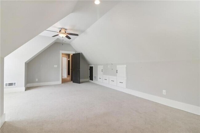 Building Photo - 211 Mount Vernon Hwy