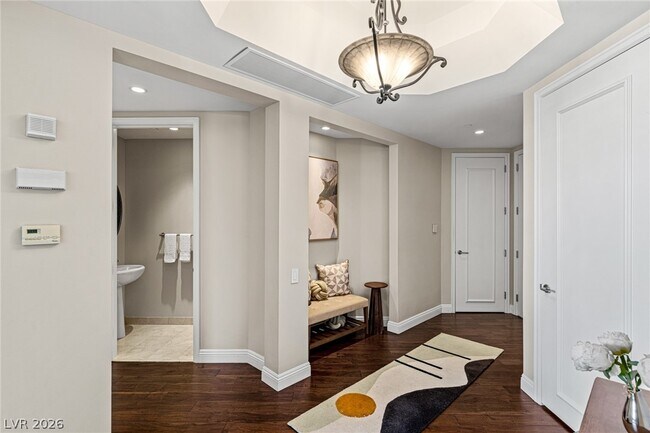 Building Photo - 2777 Paradise Rd