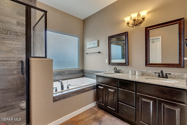 Building Photo - 12165 Dome Ct