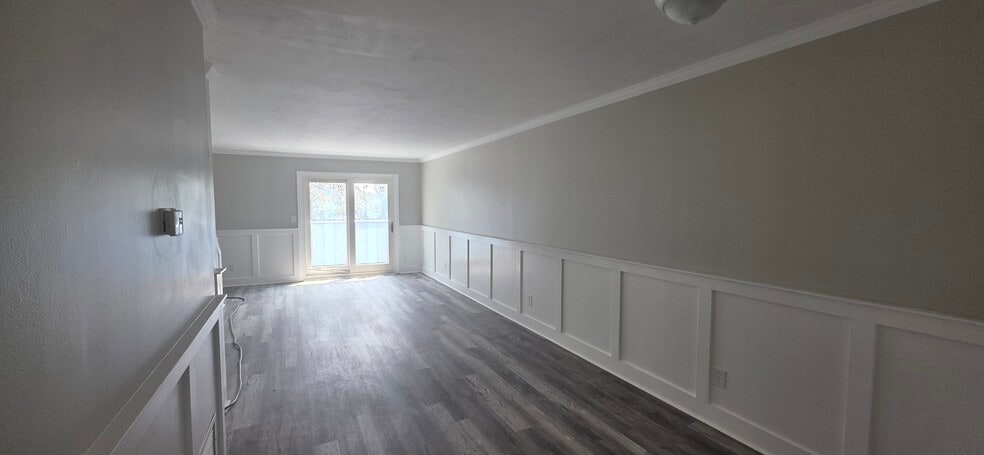 Building Photo - 769 Sylvan Ave