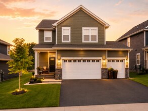 Building Photo - Comfort & Space Await in This Stunning 4BR Dayton Home