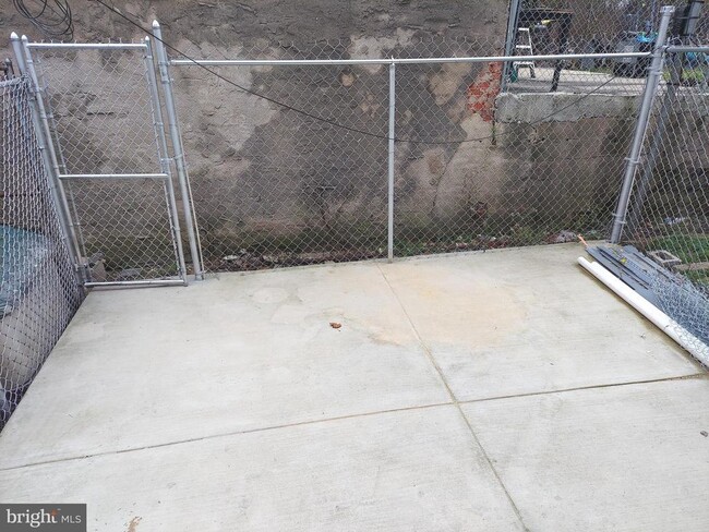 Building Photo - 5108 Race St