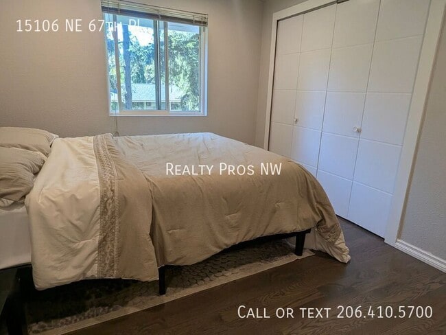 Building Photo - 15106 NE 67th Pl