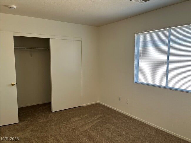 Building Photo - 2842 Kensington St