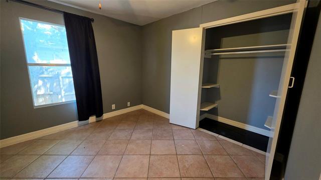 Building Photo - 1417 College St