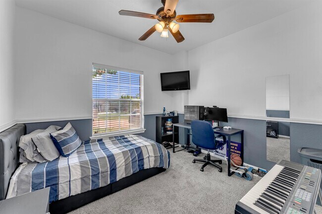 Building Photo - 102 Cailin Ct