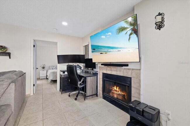 Building Photo - 8724 Mallard Reserve Dr