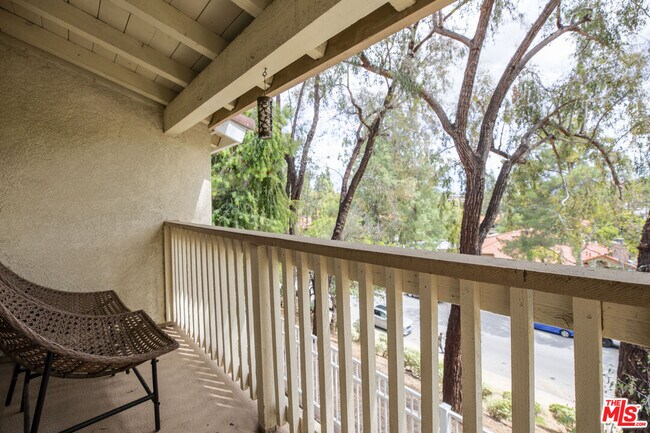 Building Photo - 5782 Oak Bank Trail