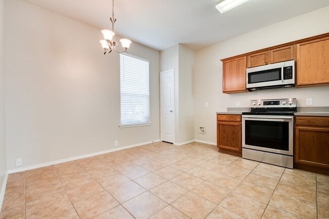 Building Photo - 4112 Macy Ln