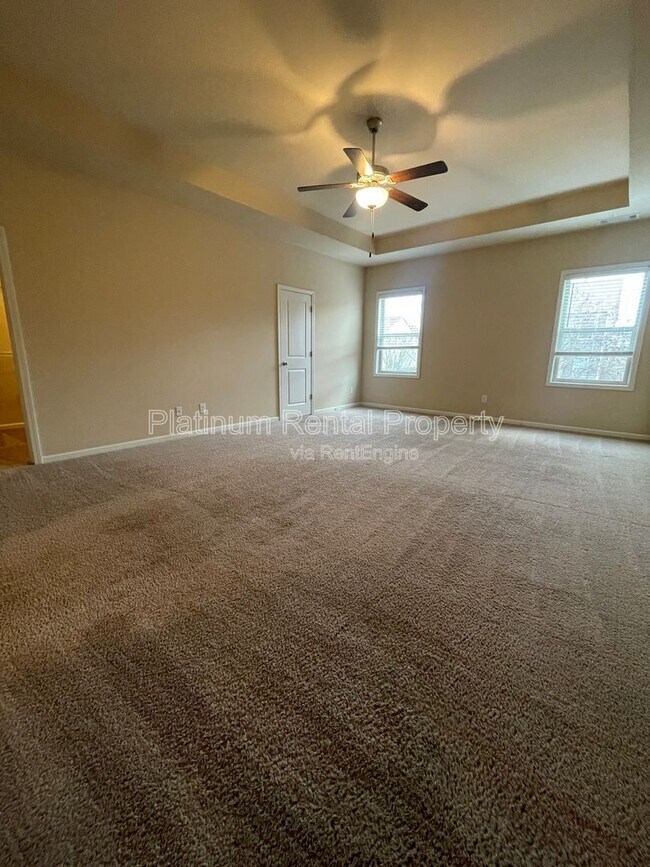 Building Photo - 5755 Rialto Way