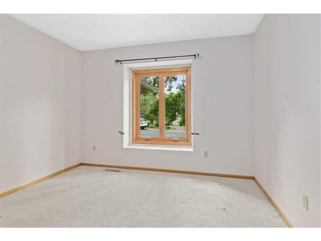 Building Photo - 7140 Willow View Cove