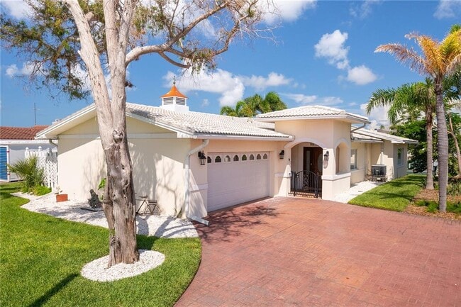 Building Photo - 3666 Belle Vista Dr E