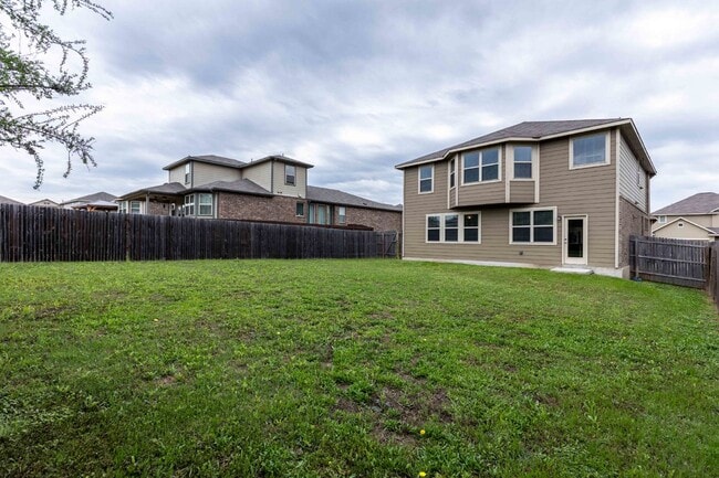 Building Photo - 11315 Applejack