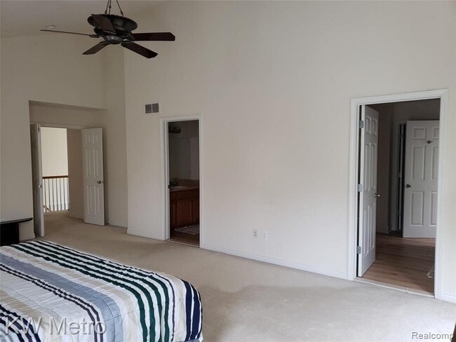 Building Photo - 1227 Letica Dr