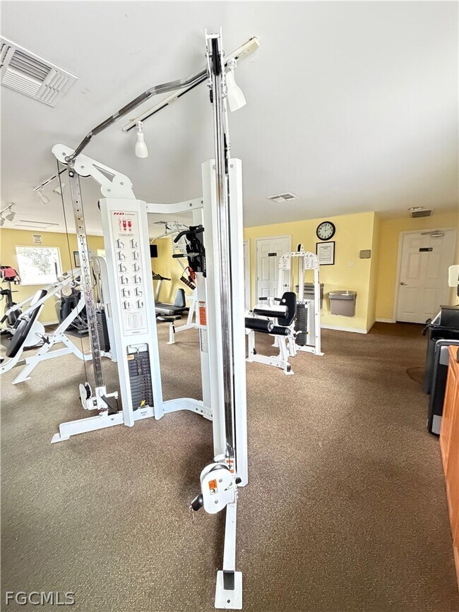 Building Photo - 1767 Four Mile Cove Pkwy