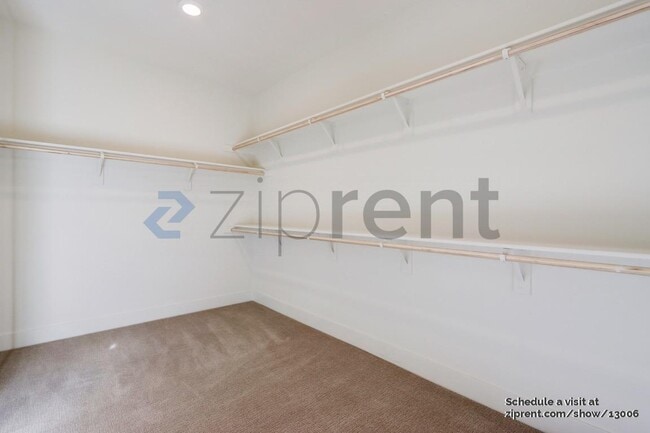 Building Photo - 2511 Artesian Ave