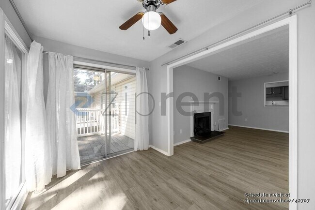 Building Photo - 1504 Augusta Dr