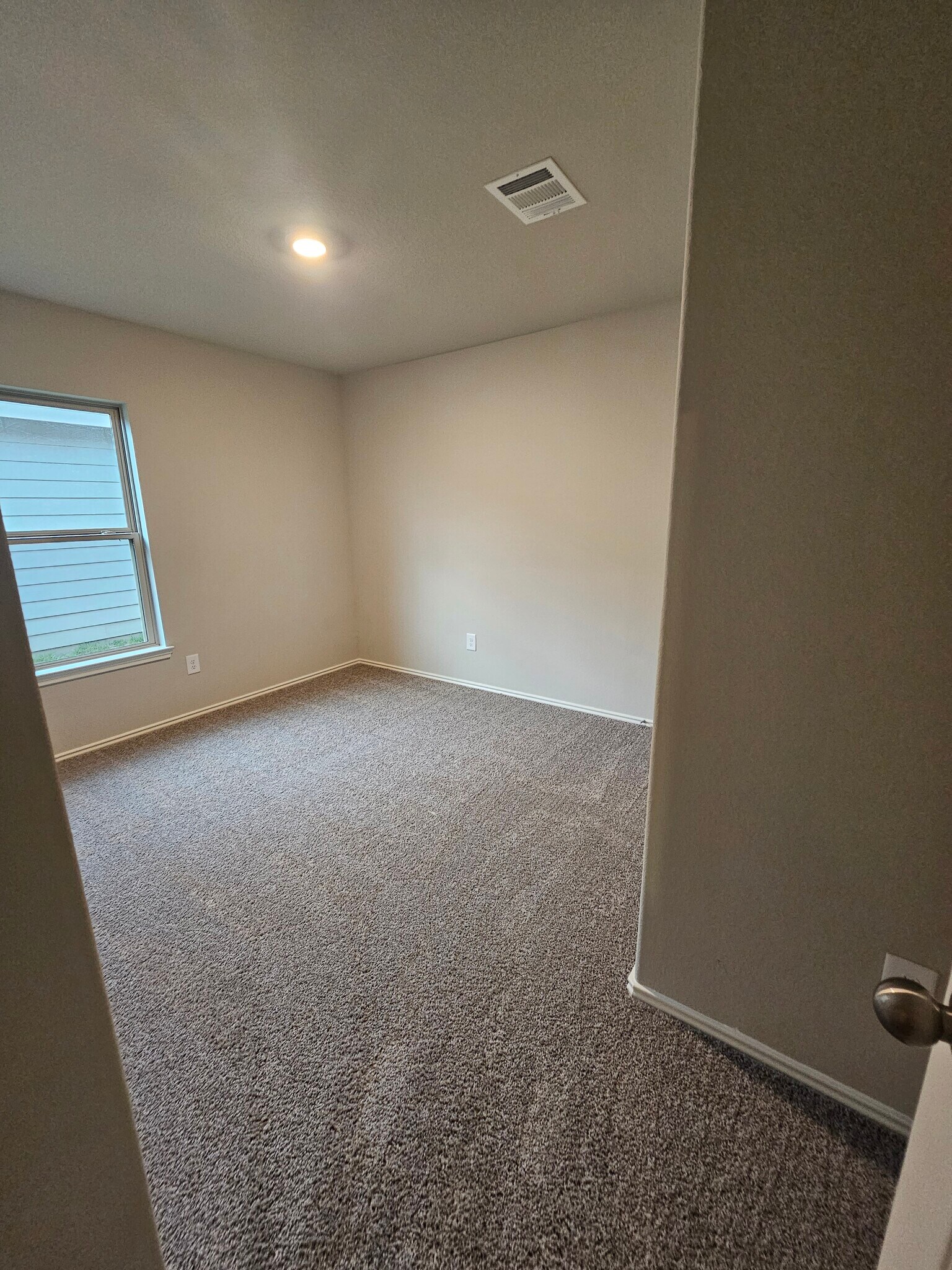 Building Photo - 26126 Halwell Manor Ln