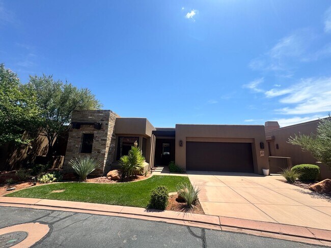 Building Photo - Furnished Entrada Home