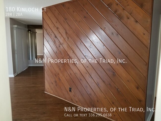 Building Photo - 180 Kinloch Ct