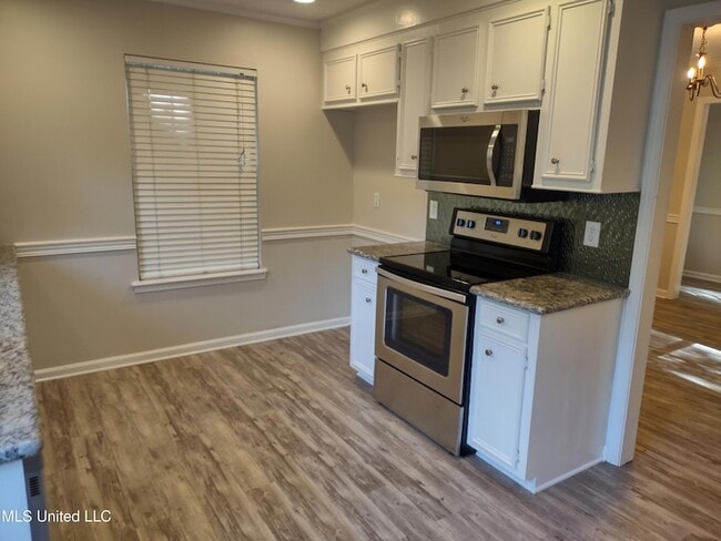 Building Photo - 206 Clark Farms Rd