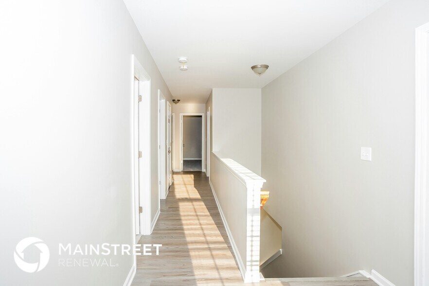 Building Photo - 6819 Blake Brook Dr