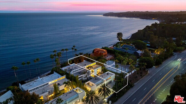 Building Photo - 27428 Pacific Coast Hwy