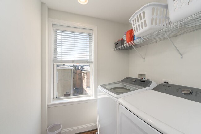 Building Photo - 4-Bedroom, 3-Bathroom with Garage - Canton...