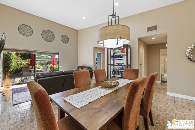 Building Photo - 1183 Tiffany Cir N