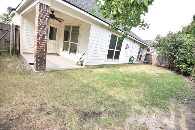 Building Photo - 9944 Western Ridge Way