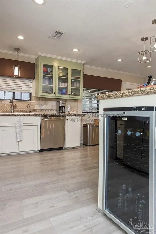 Building Photo - 3545 Chastain Way