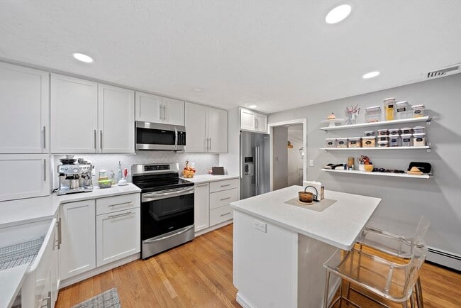 Building Photo - 20 Trayer Rd