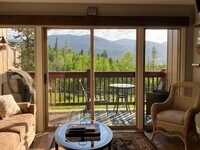 Building Photo - Remodeled Buffalo Woods Condo with Breathtaking Views- fully furnished