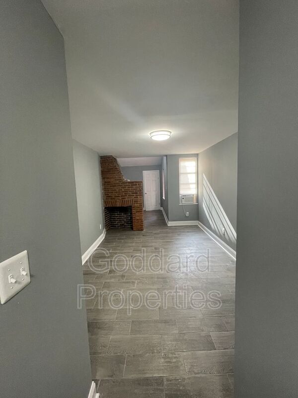 Building Photo - 1434 Light St