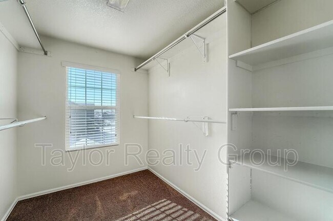 Building Photo - 2273 Saddle Back Ct