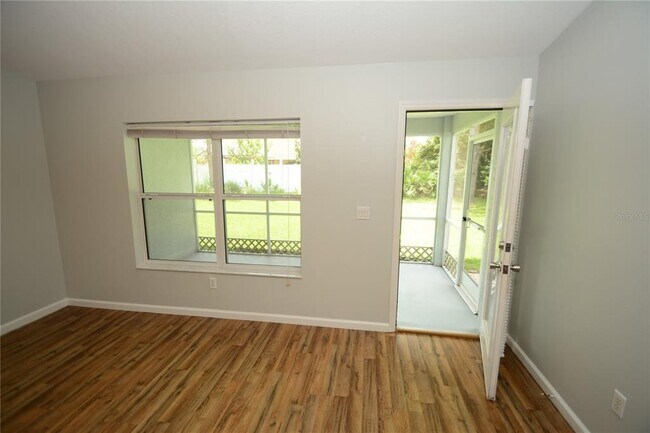 Building Photo - 37 Eton Ln