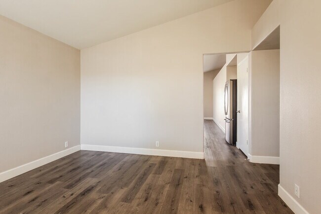 Building Photo - 15746 W Young St