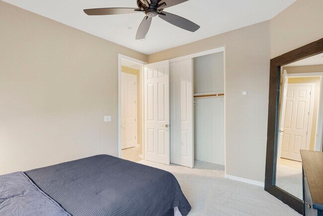 Building Photo - 11489 E Raintree Dr