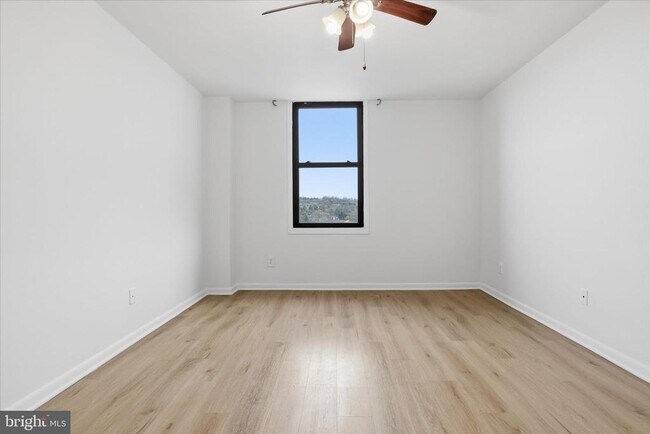 Building Photo - 4600 Duke St