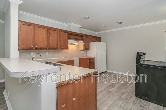 Building Photo - 829 Marjorie St