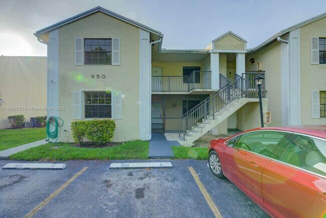 Building Photo - 950 Constitution Dr