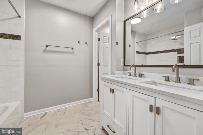 Building Photo - 13947 Hollow Wind Way