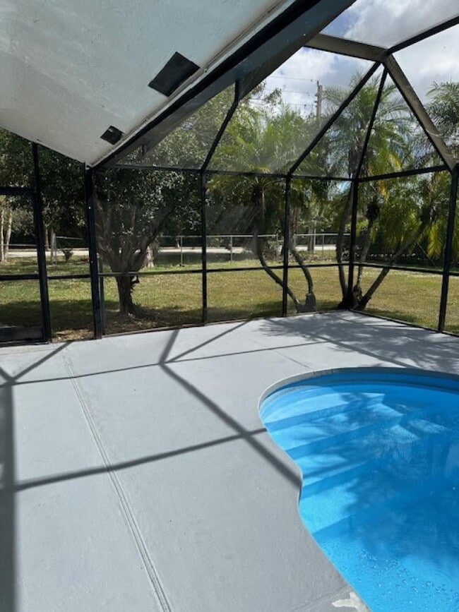 Building Photo - 16700 SW 277th St